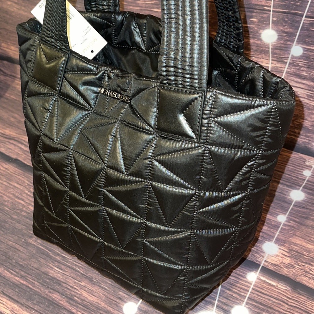 🖤MICHAEL KORS 🖤 WINNIE BLACK QUILTED SMALL TOTE - Picture 6 of 12